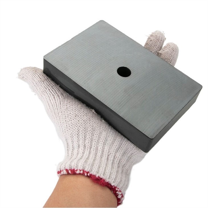 Ferrite Block Magnet